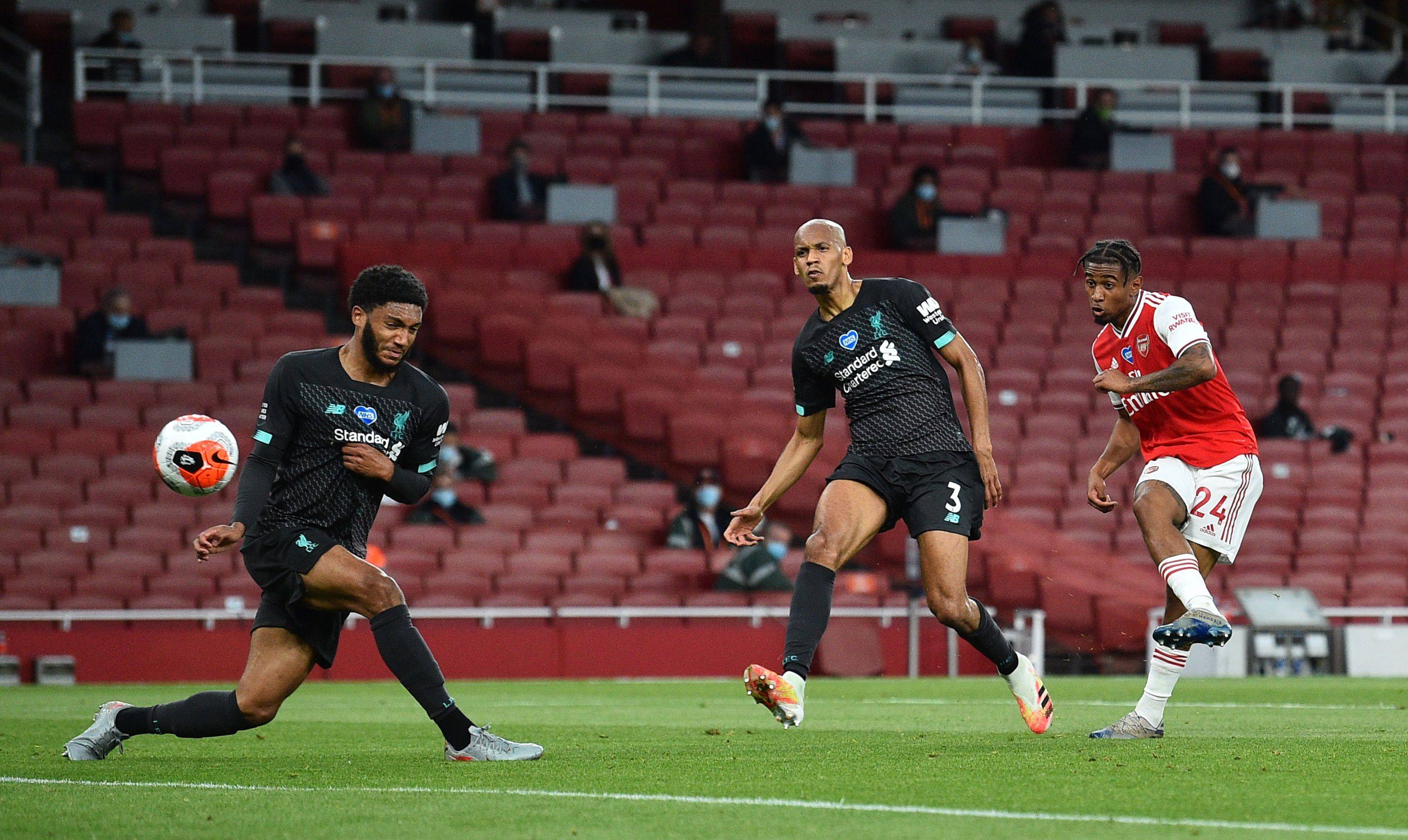 刷新自己的全国纪录 我国女飞人珊蒂晋级200米半决赛